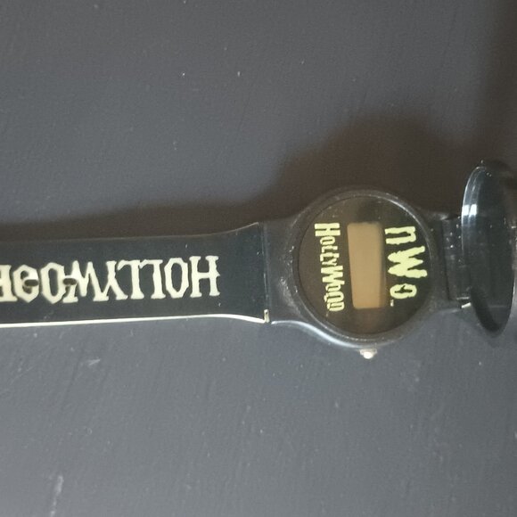 Hulk Hogan Collectible hologram Watch - Picture 4 of 6